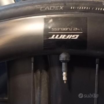 Giant SLR1 2021 bike usato — immagine 2 di 5