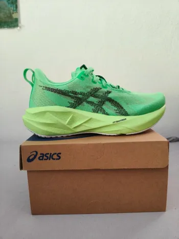 Asics Novablast 5 Running Shoes usato