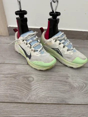 Used Nike Air Trial Mountain Running Shoes