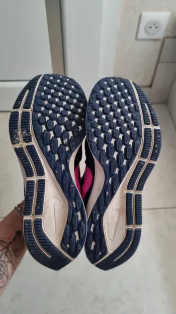 Used Pegasus Nike Air Zoom 35 bike — image 7 of 8