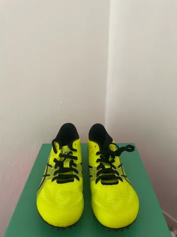 Used Asics Athletics Track Spikes bike — image 5 of 5