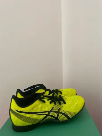 Gebrauchtes Asics Athletics Track Spikes Running Shoes