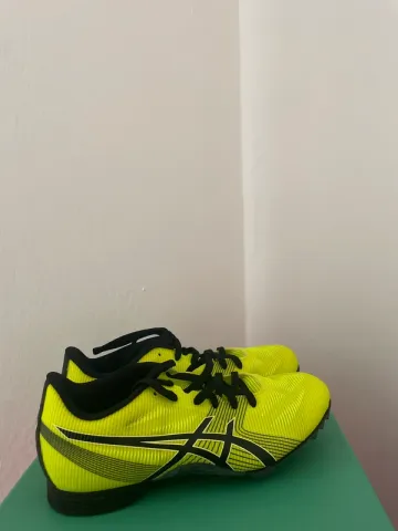 Asics Athletics Track Spikes Running Shoes d'occasion