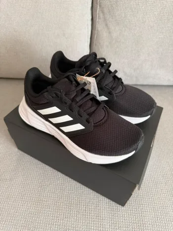 Used Adidas Sportschuhe Running Shoes