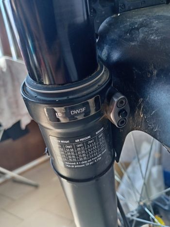 Fox 40 Float Performance Elite GRIP Fork 2020 bike d'occasion — image 5 sur 6