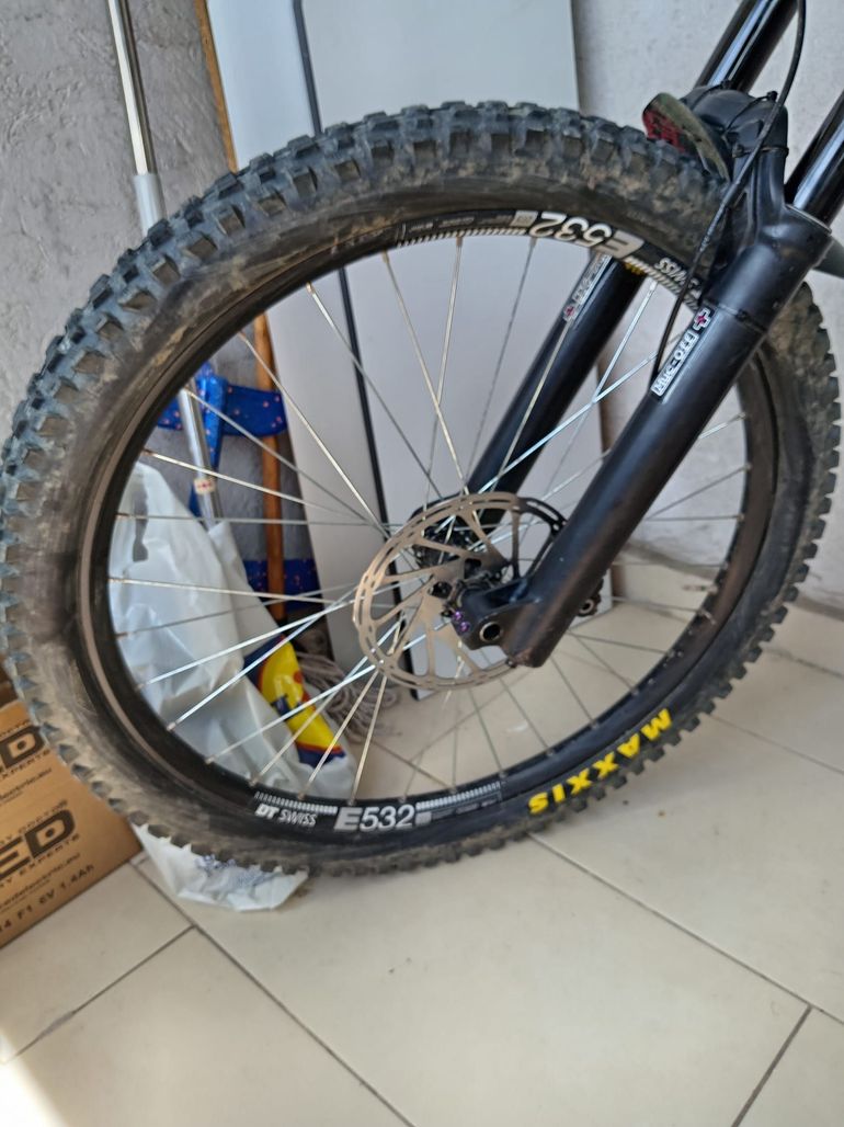 Fox 40 Float Performance Elite GRIP Fork 2020 bike d'occasion — image 6 sur 6