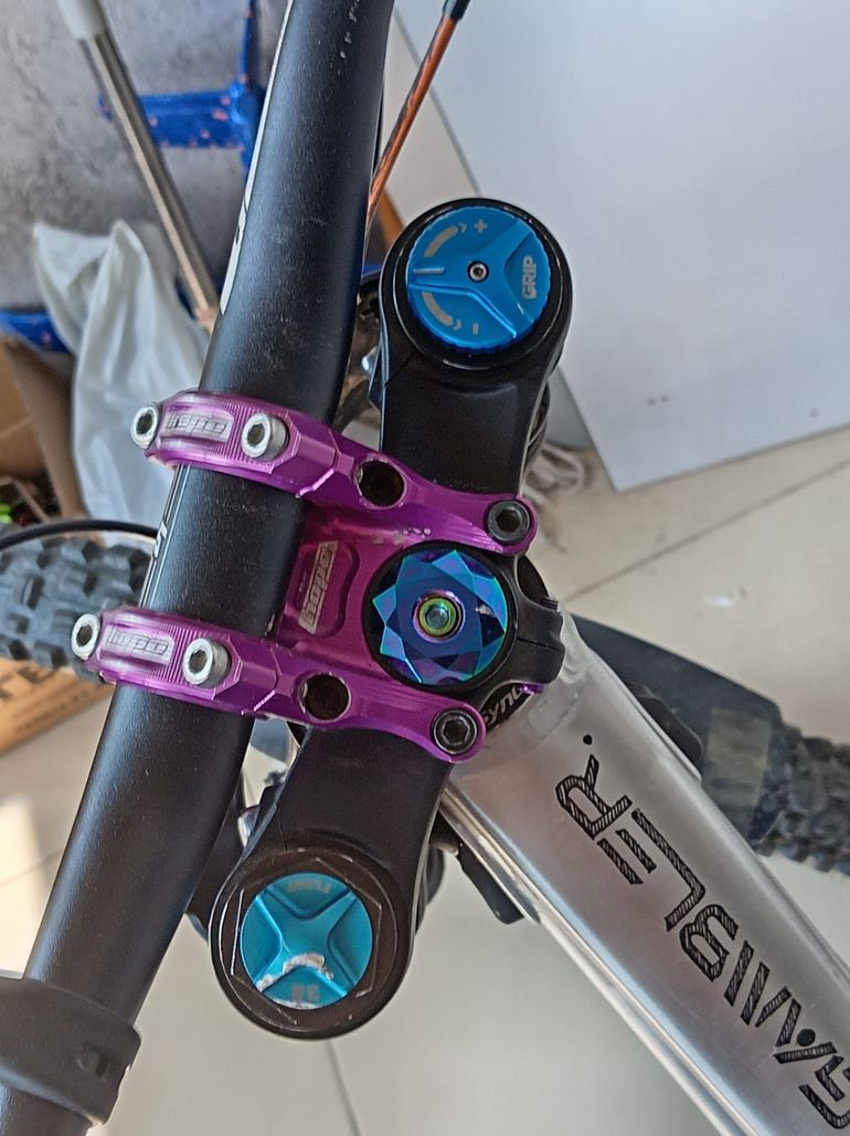 Fox 40 Float Performance Elite GRIP Fork 2020 bike d'occasion — image 3 sur 6