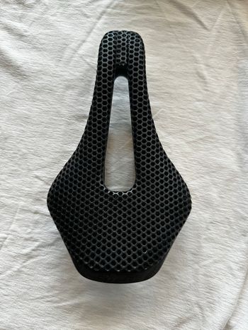 Gebrauchtes Ryet 3d honeycomb Saddles & Seatposts