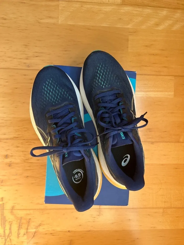 Used Asics GT-2000 12 bike — image 3 of 6
