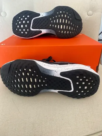 Brugt Nike Zoom Invincible Run FK3 bike — billede 3 af 7
