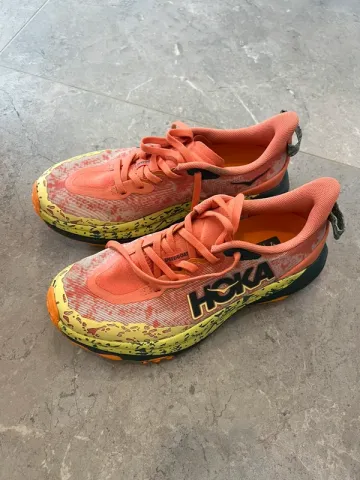 Brugt Hoka Speedgoat 6 Running Shoes