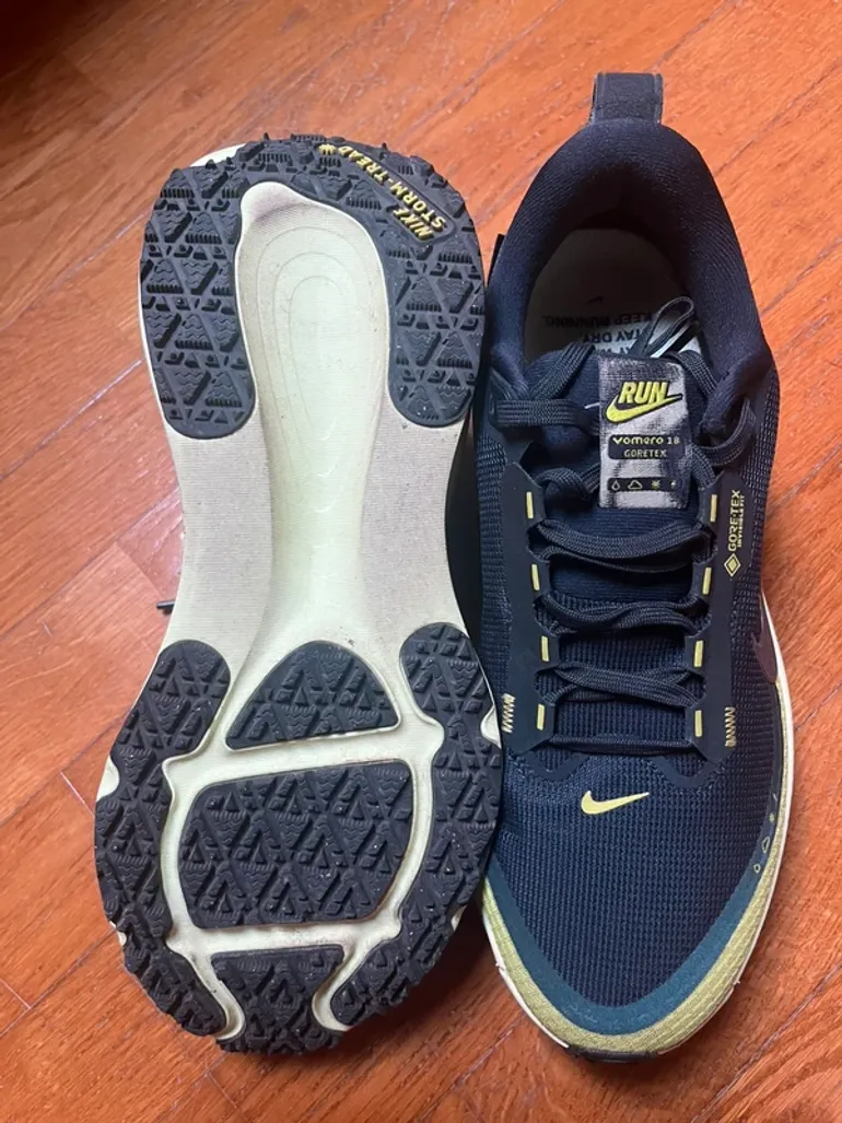 Used Nike Vomero 18 bike — image 3 of 3