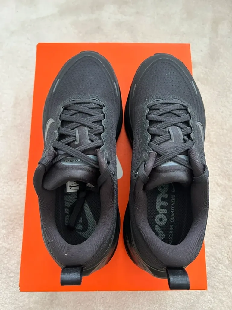 Used Nike Vomero Plus bike — image 5 of 7
