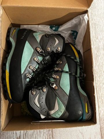 Used Scarpa Triolet GTX Hiking