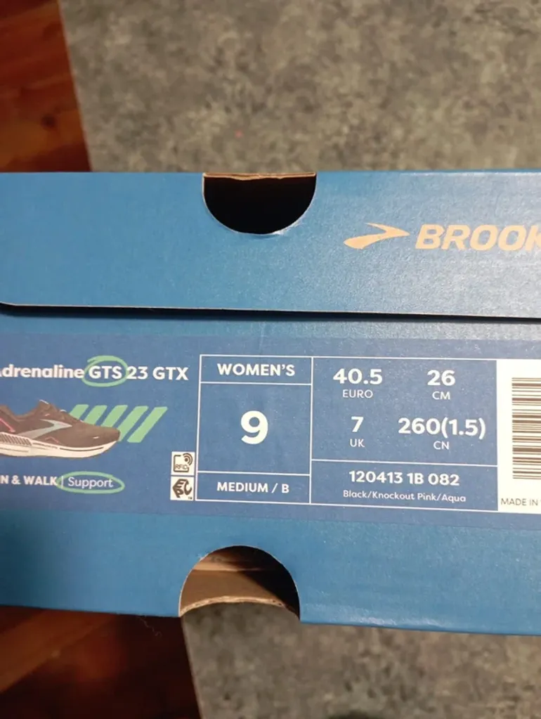 Used Brooks Running Shoes bike — image 3 of 9