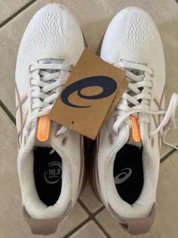 Orange Gel Kayano 32 bike d'occasion — image 5 sur 6