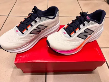 Used New Balance 680 Running Shoes