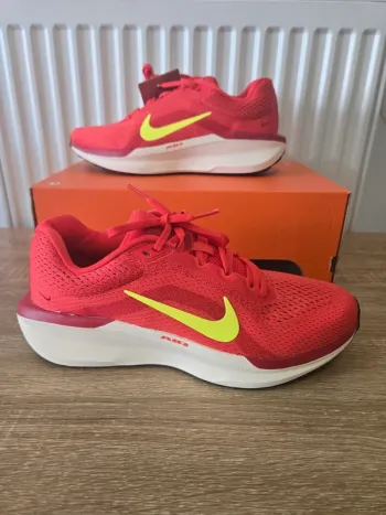 Gebrauchtes Nike Air Winflo 11 Running Shoes