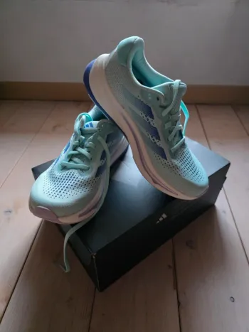 Used Supernova Rise Running Shoes