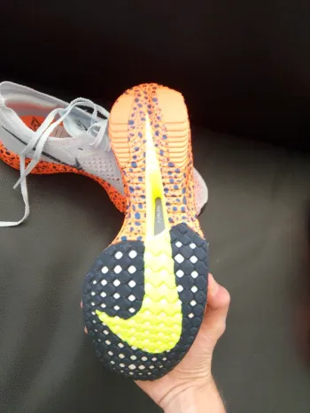 Brugt Scarpa Vaporfly bike — billede 5 af 8