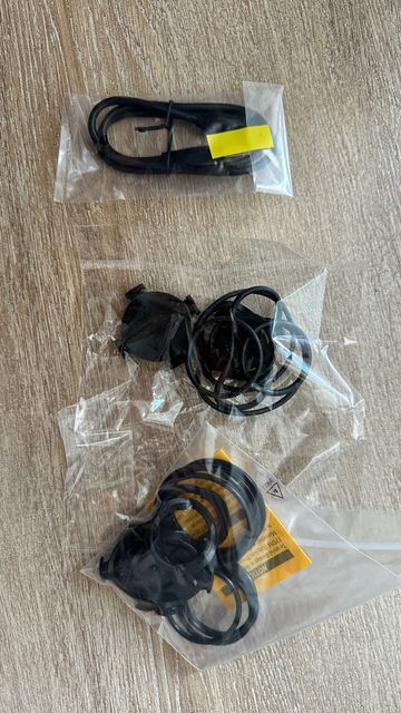 Used Garmin Edge explore 2 2024 bike — image 5 of 7