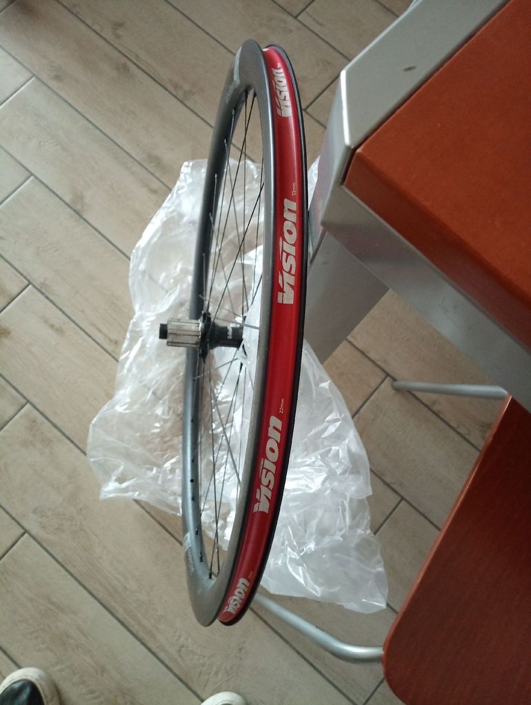 Used Vision TLR DB SC 40 disk 2023 bike — image 3 of 8