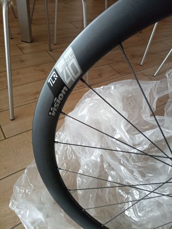 Used Vision TLR DB SC 40 disk 2023 bike — image 4 of 8