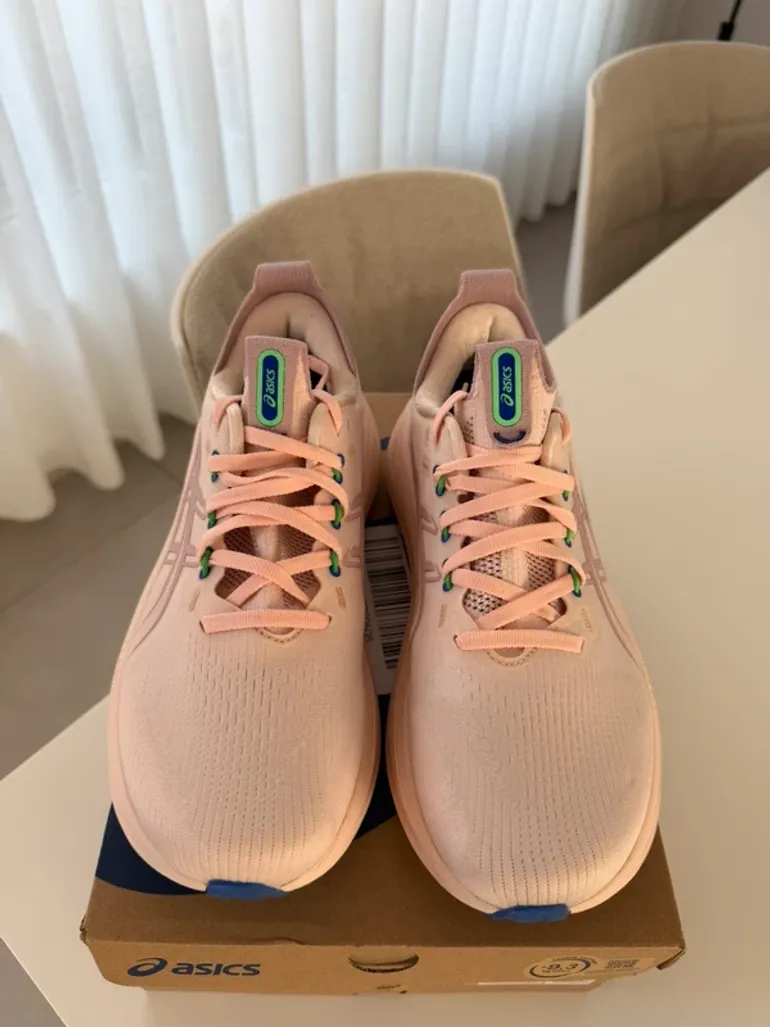 Asics Gel Nimbus 28 bike d'occasion — image 4 sur 5