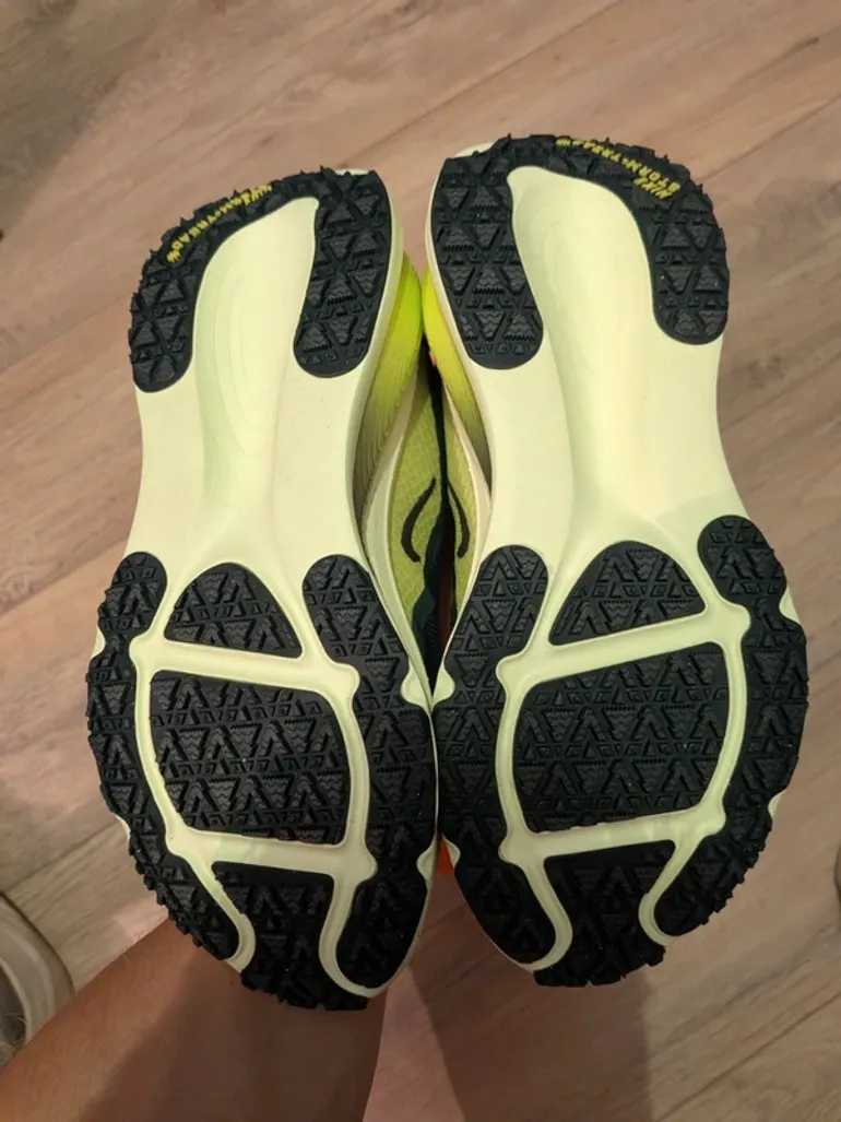 Nike Vomero 18 GTX bike de segunda mano — imagen 4 de 6