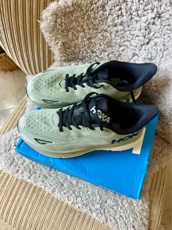 Used Hoka Clifton 9 bike — image 2 of 6