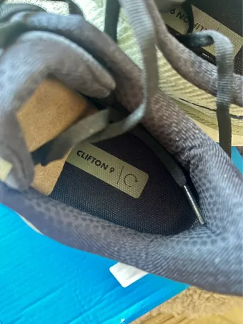 Used Hoka Clifton 9 bike — image 4 of 6