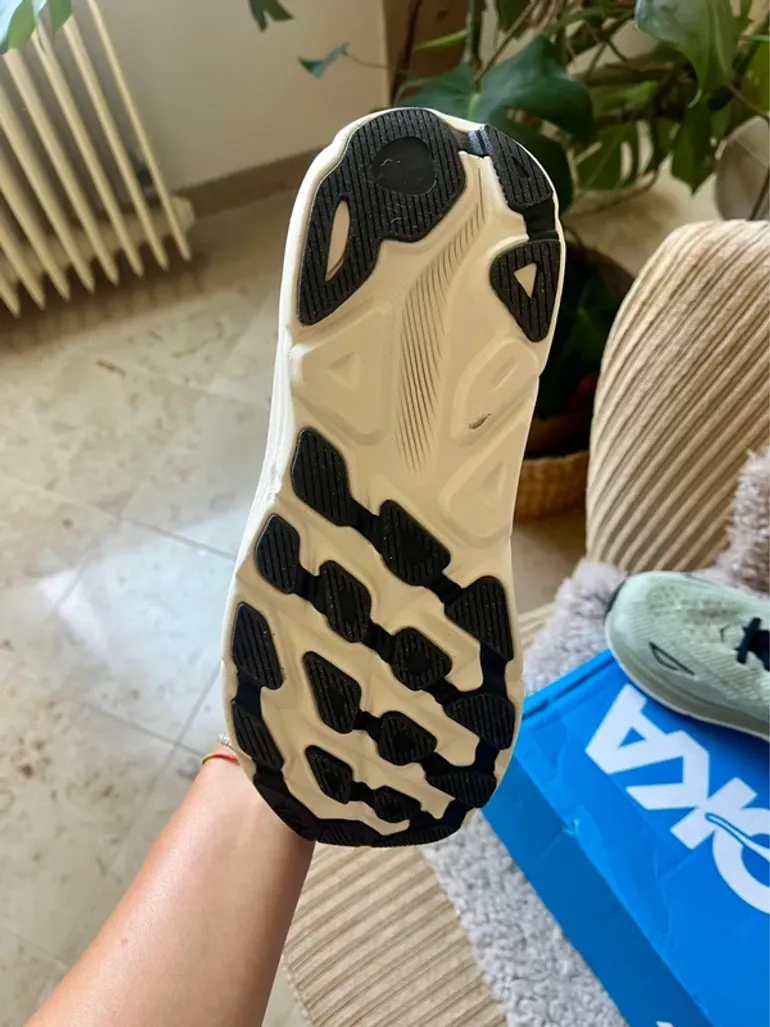 Used Hoka Clifton 9 bike — image 3 of 6