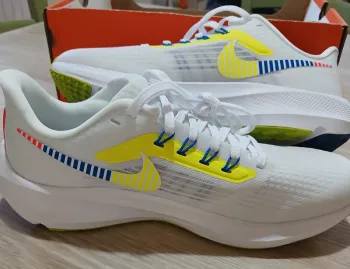 Used Pegasus Air Zoom 39 Running Shoes