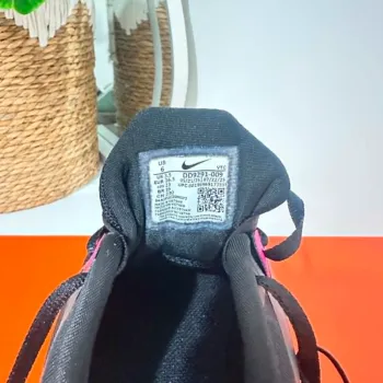 Used Nike Running Shoes bike — image 9 of 9