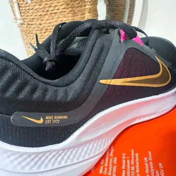 Used Nike Running Shoes bike — image 3 of 9