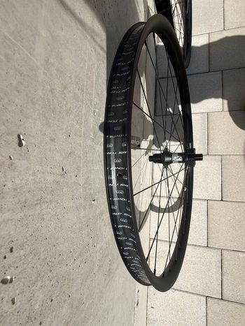 Použité Specialized Roval Traverse bike — obrázek 2 z 5