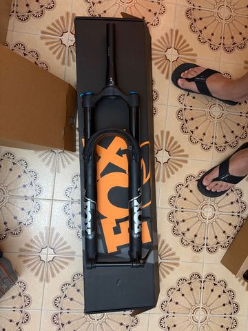 Used Fox rhythm 34 2023 bike — image 6 of 8