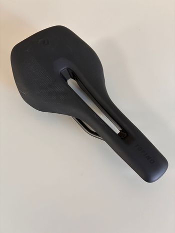 Syncros Tofino Saddle 135mm Saddles & Seatposts d'occasion