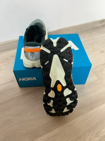 Hoka Speedgoat 7 bike d'occasion — image 4 sur 4