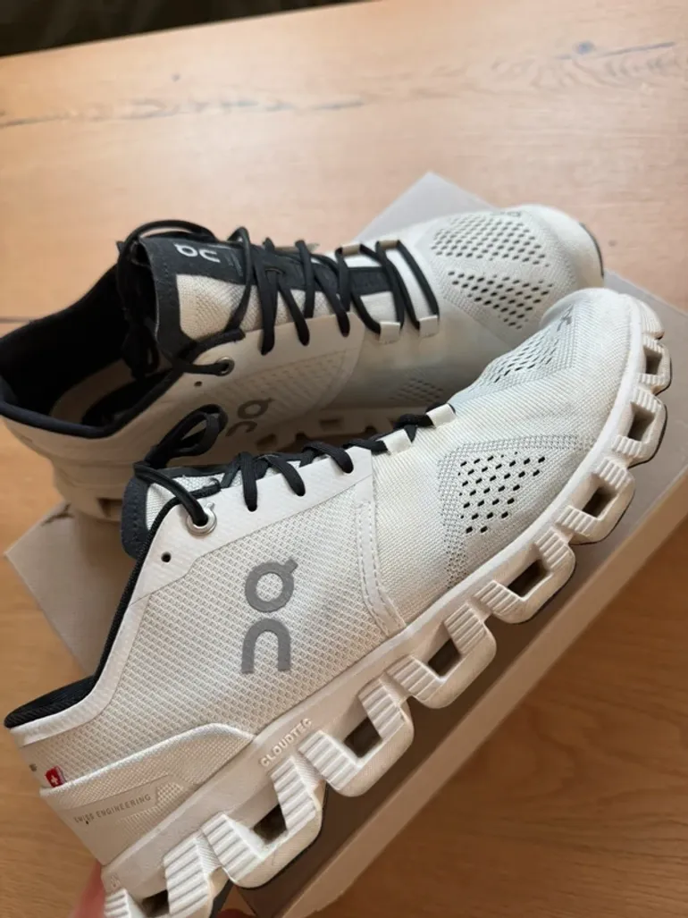 Used On Running Cloud X bike — image 10 of 15