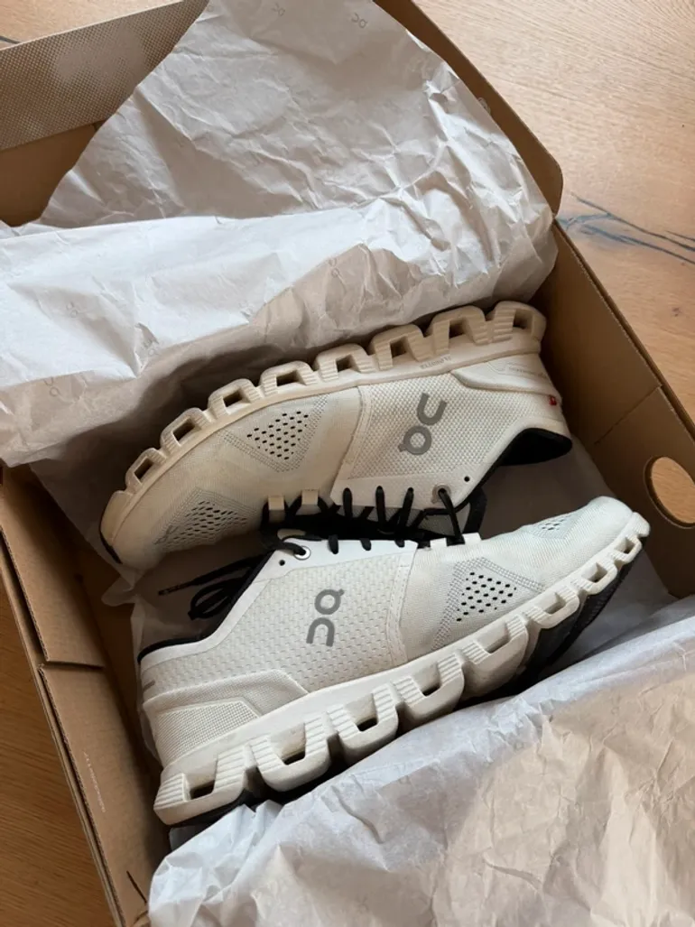 Used On Running Cloud X bike — image 4 of 15