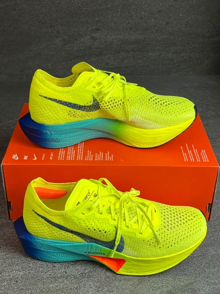 Used Nike ZoomX Vaporfly Next% 3 bike — image 5 of 13