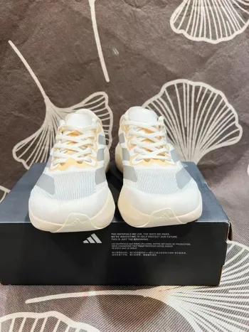 Gebrauchtes Adidas Adizero EVO SL bike — Bild 2 von 6