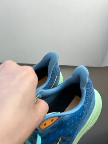Hoka Mach 6 bike d'occasion — image 8 sur 10