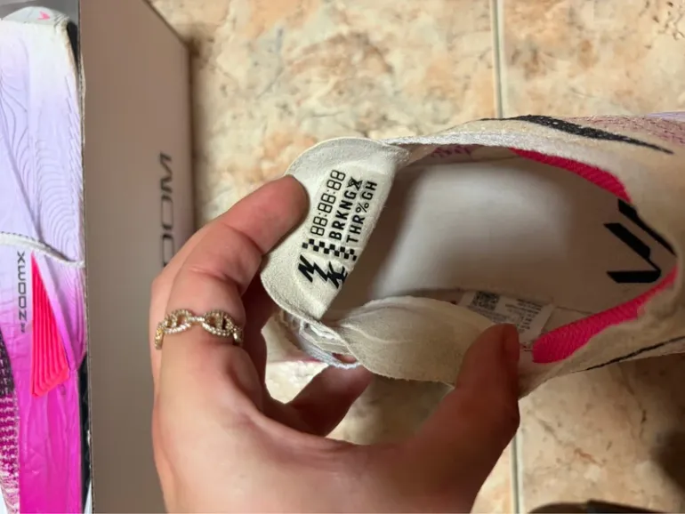 Used Nike ZoomX Vaporfly 3 bike — image 2 of 6