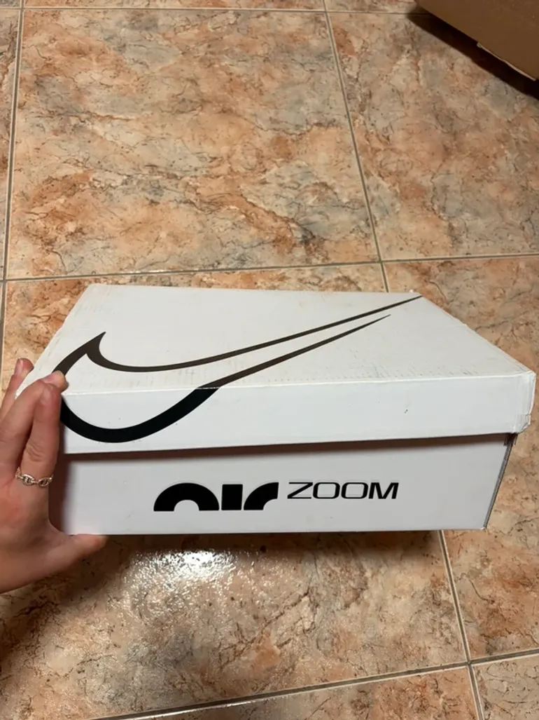 Used Nike ZoomX Vaporfly 3 bike — image 6 of 6