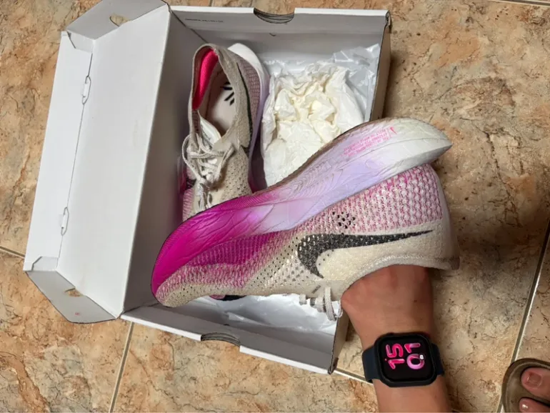 Used Nike ZoomX Vaporfly 3 bike — image 5 of 6