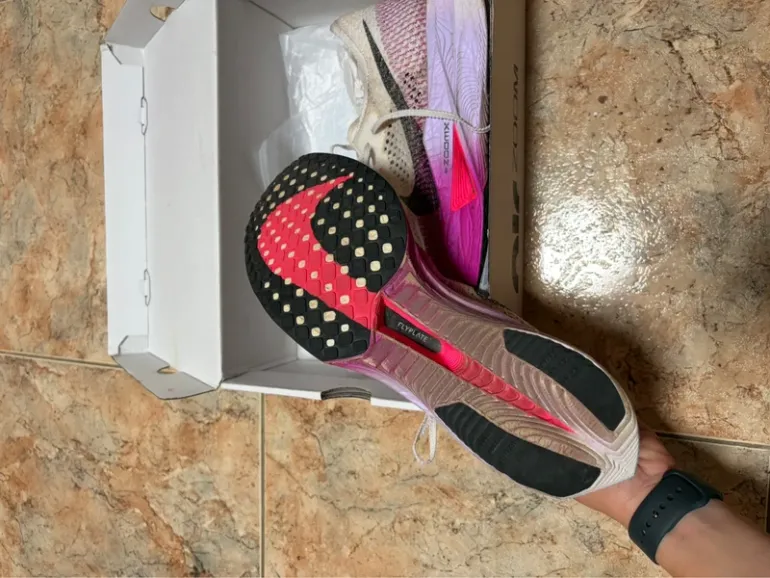 Used Nike ZoomX Vaporfly 3 bike — image 4 of 6