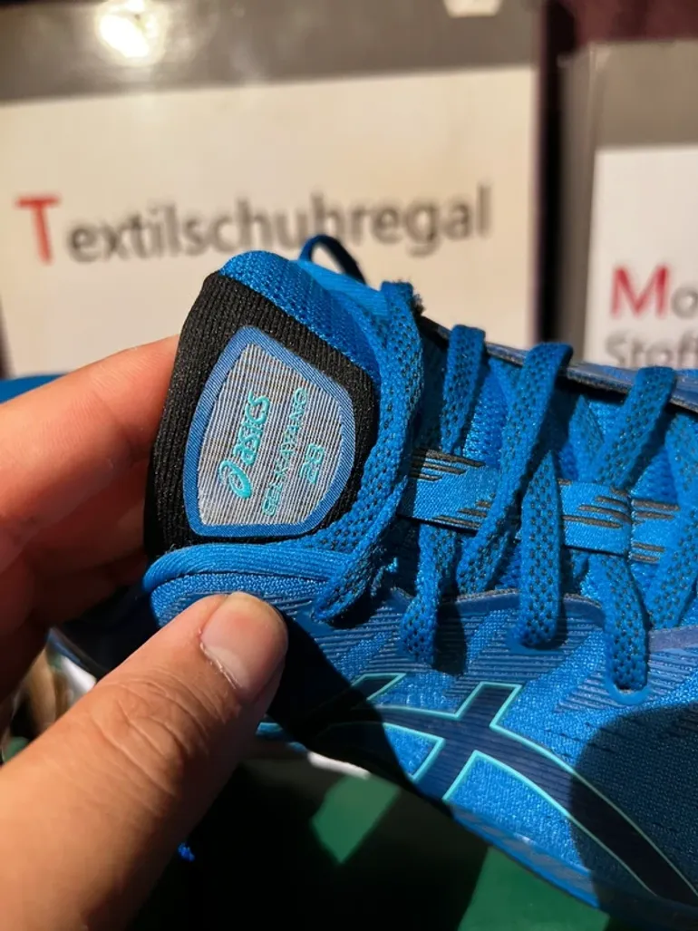 Used Asics Gel Kayano 28 bike — image 6 of 8