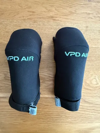 POC Joint VPD Air Elbow Cycling Clothing usato